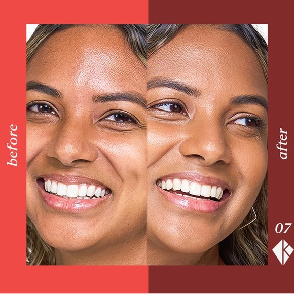 On The Glow Concealer- Shade 07 Natural Finish, Multi-Purpose, Medium-Coverage - Picture 8 of 12